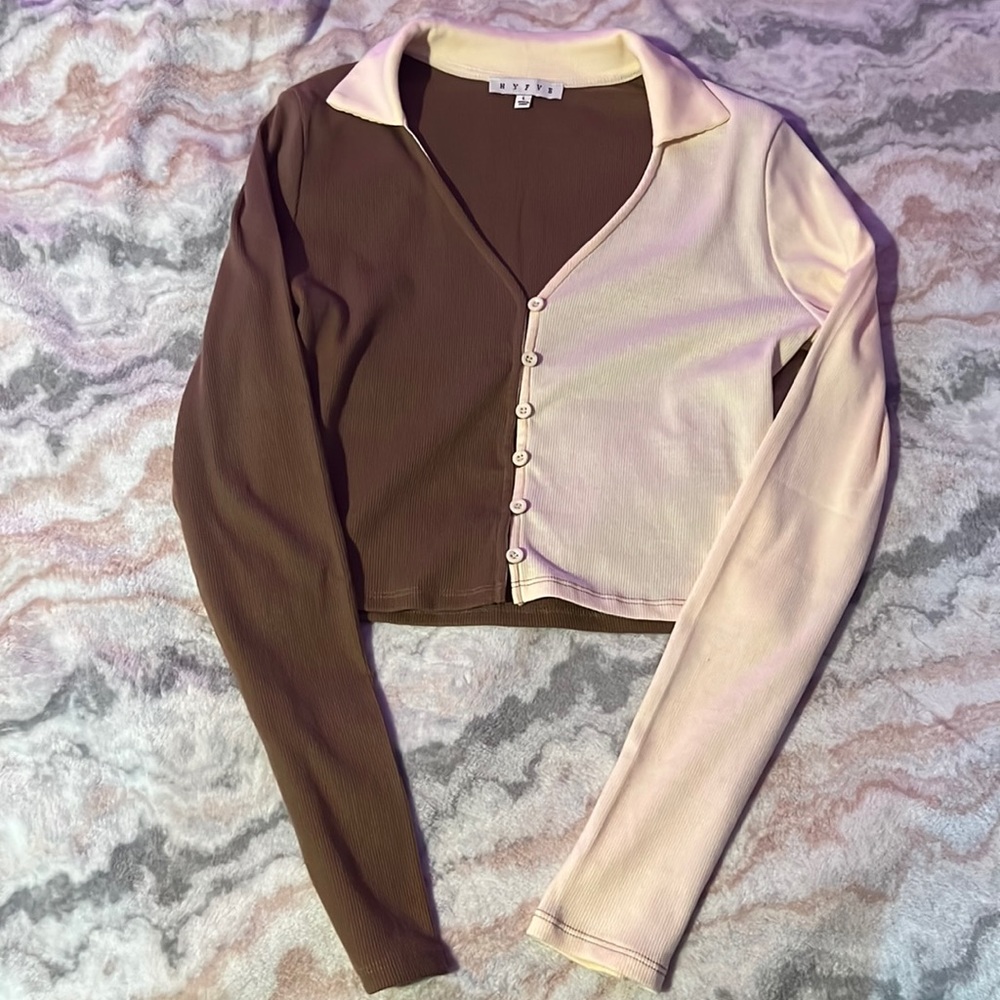Cropped dual color long sleeve